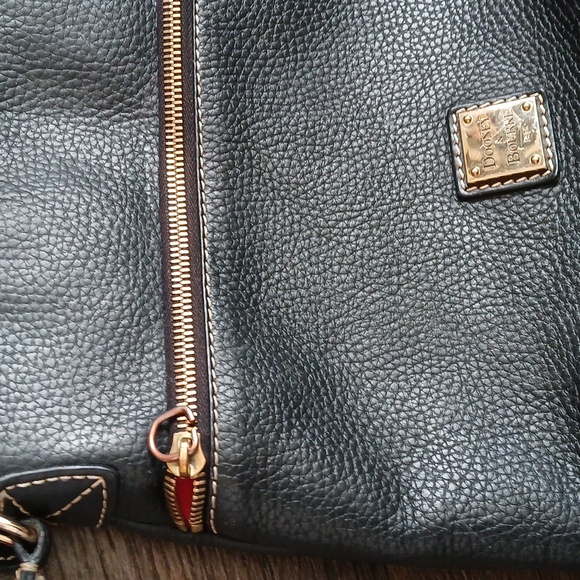 Dooney & Bourke Pebble Grain Crossbody Bag. - Picture 15 of 16
